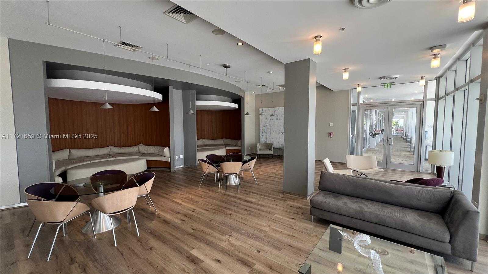 Small Image of 10275 #306, Bal Harbour Number 14