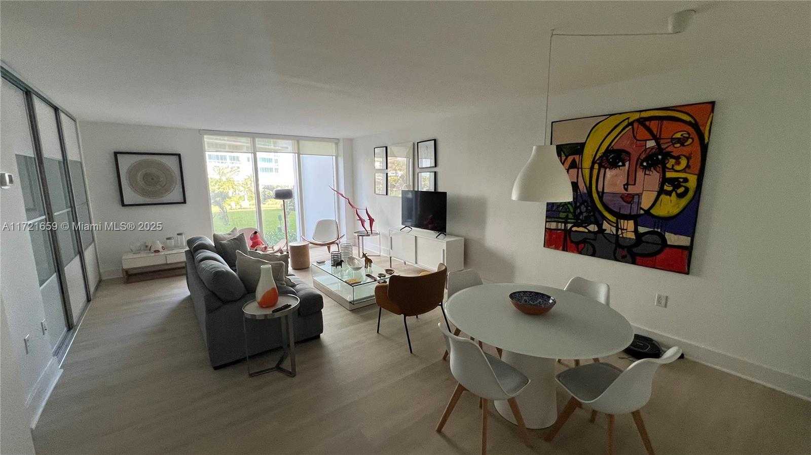 Small Image of 10275 #306, Bal Harbour Number 5