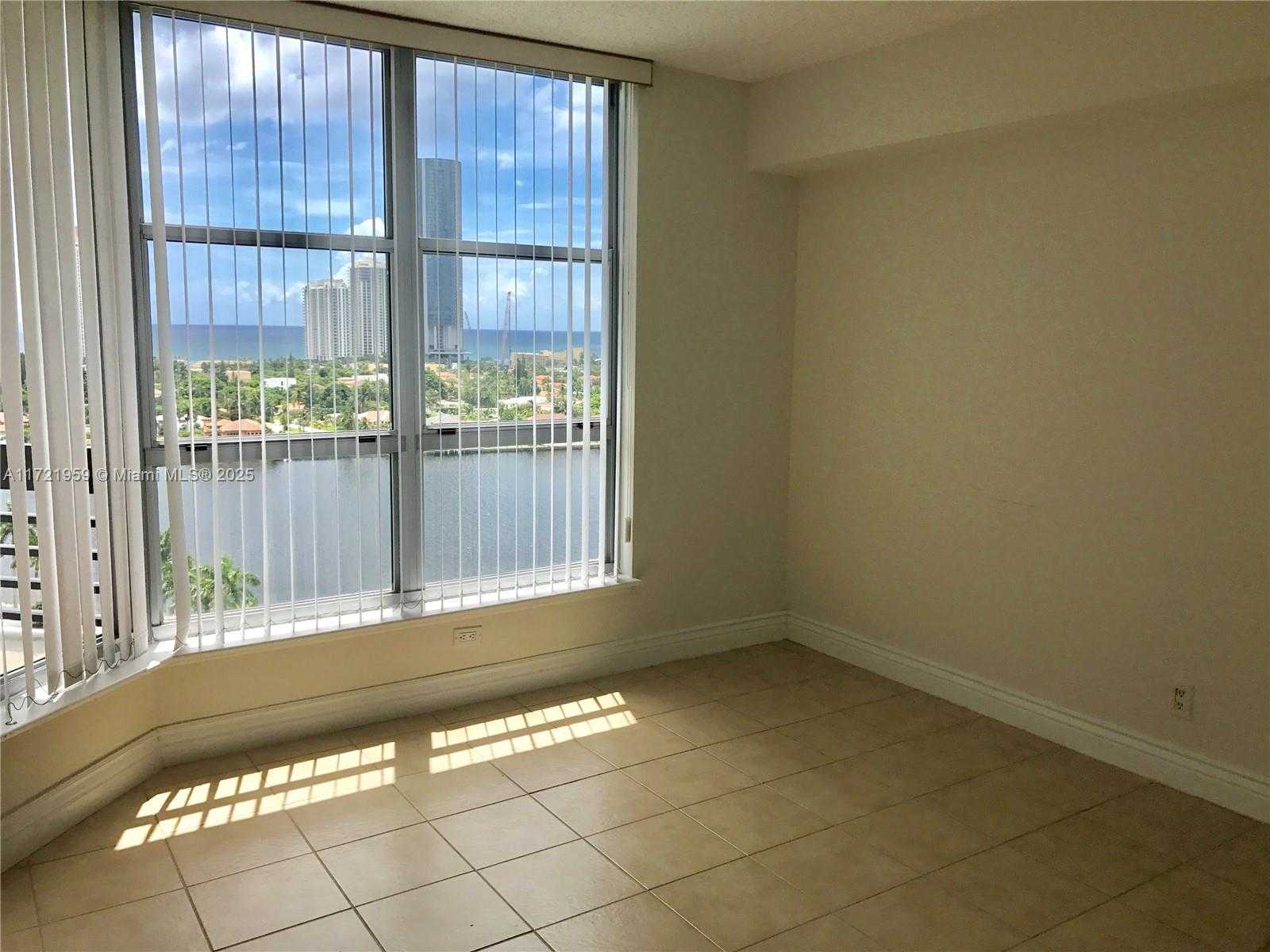 Small Image of 3600 MYSTIC POINTE DR #1717, Aventura Number 10