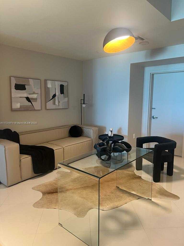 Small Image of 900 BISCAYNE BLVD #3908, Miami Number 20