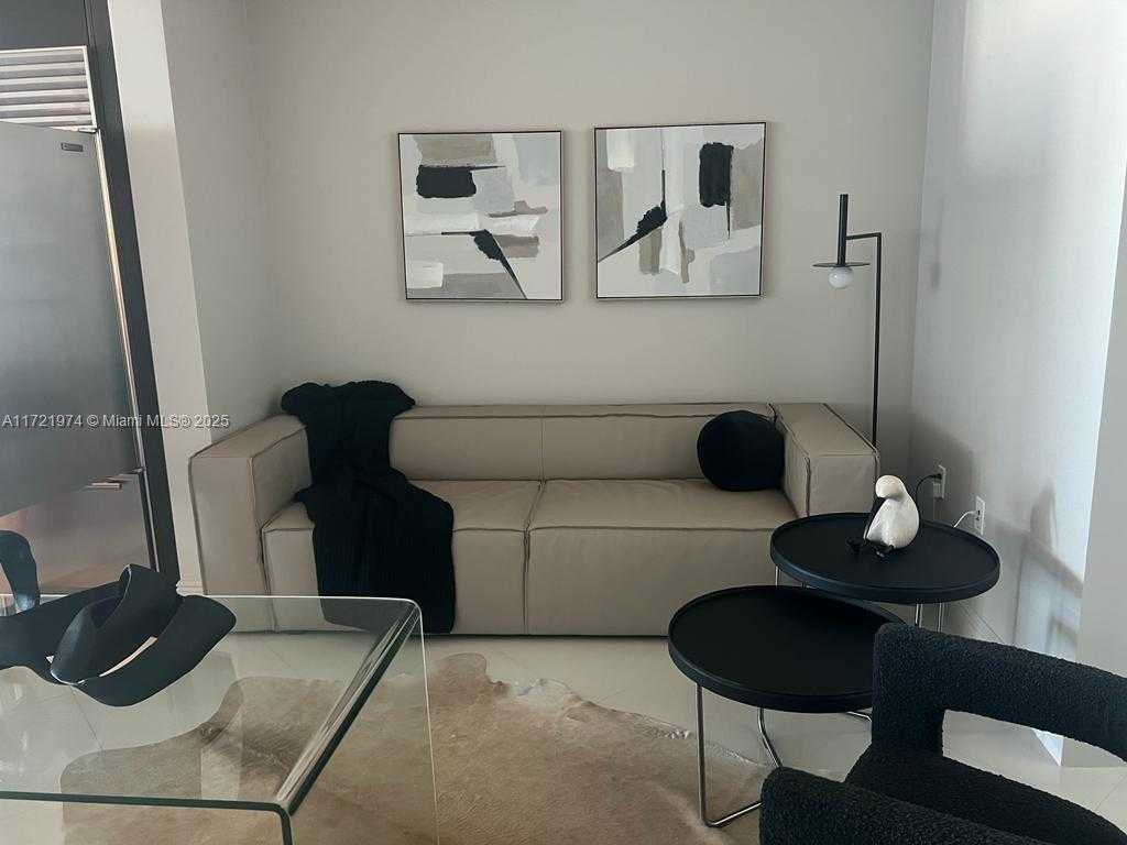 Small Image of 900 BISCAYNE BLVD #3908, Miami Number 24
