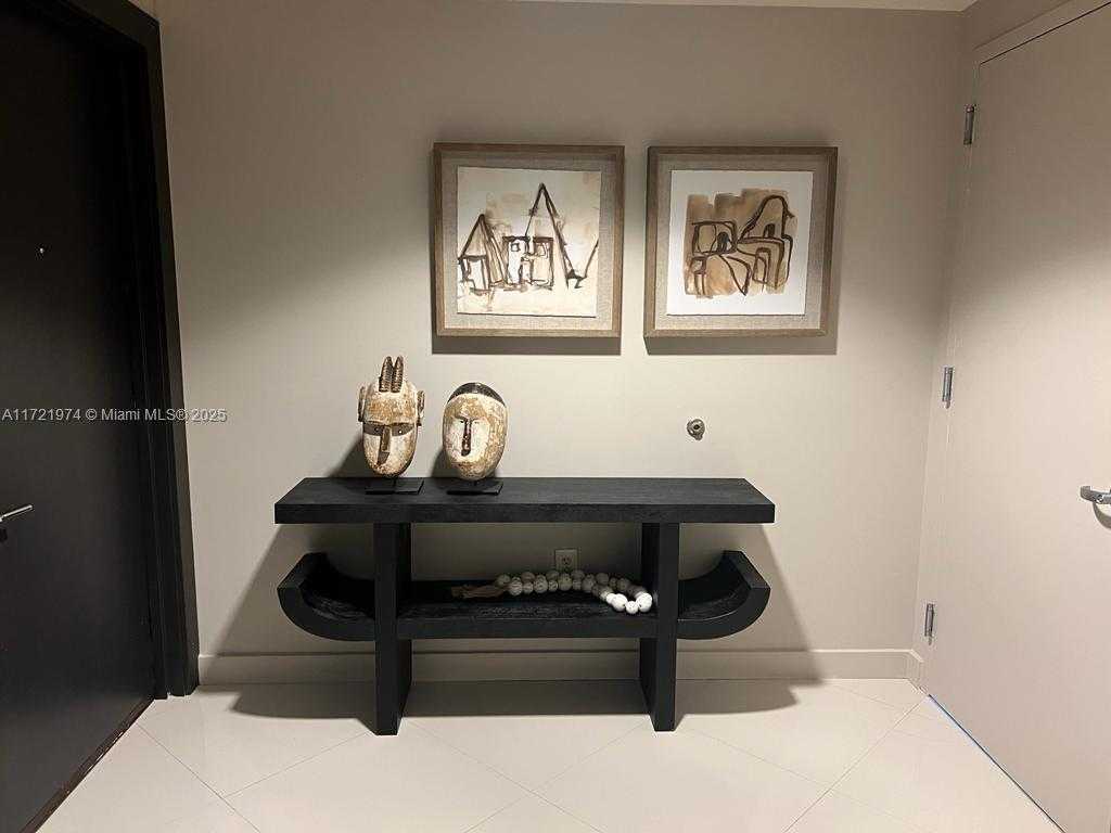 Small Image of 900 BISCAYNE BLVD #3908, Miami Number 40