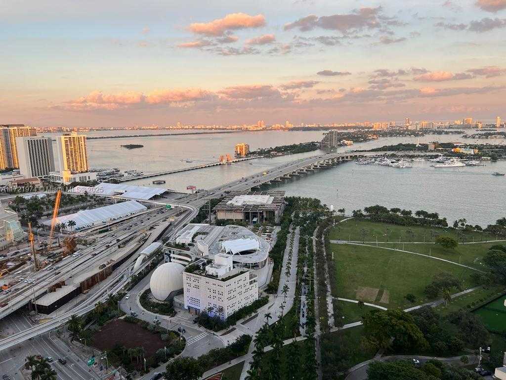 Small Image of 900 BISCAYNE BLVD #3908, Miami Number 48