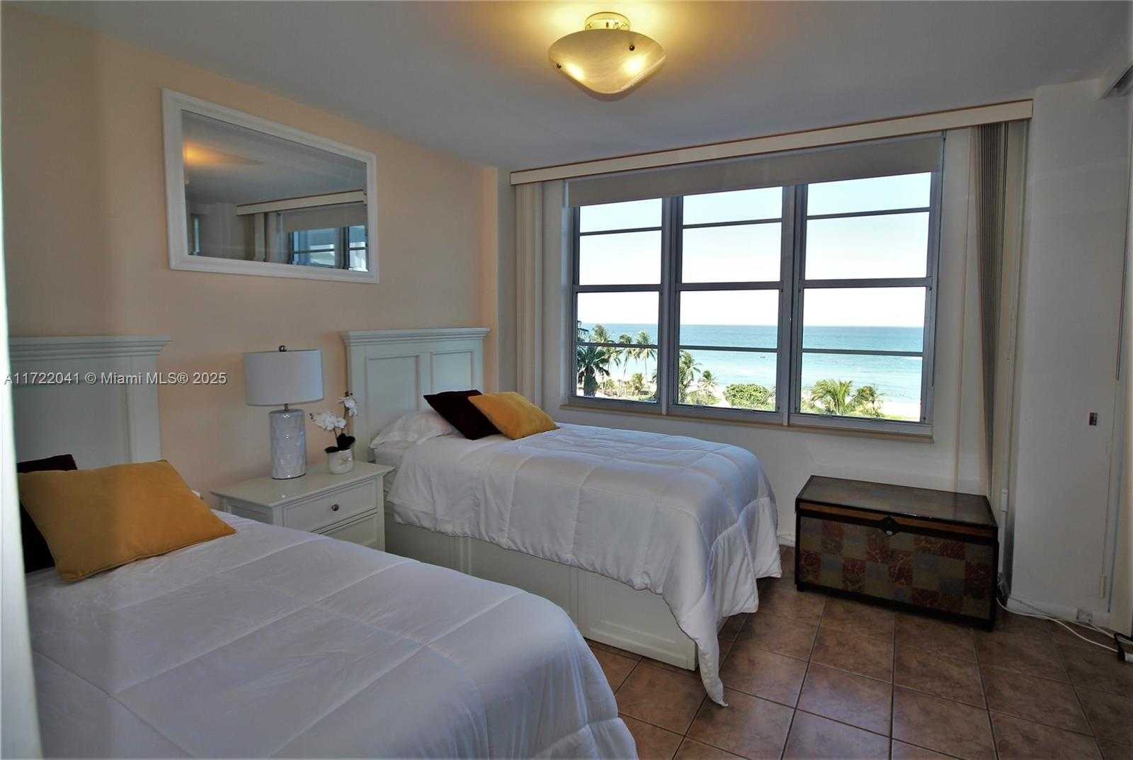 Small Image of 5151 COLLINS AVE #819, Miami Beach Number 14