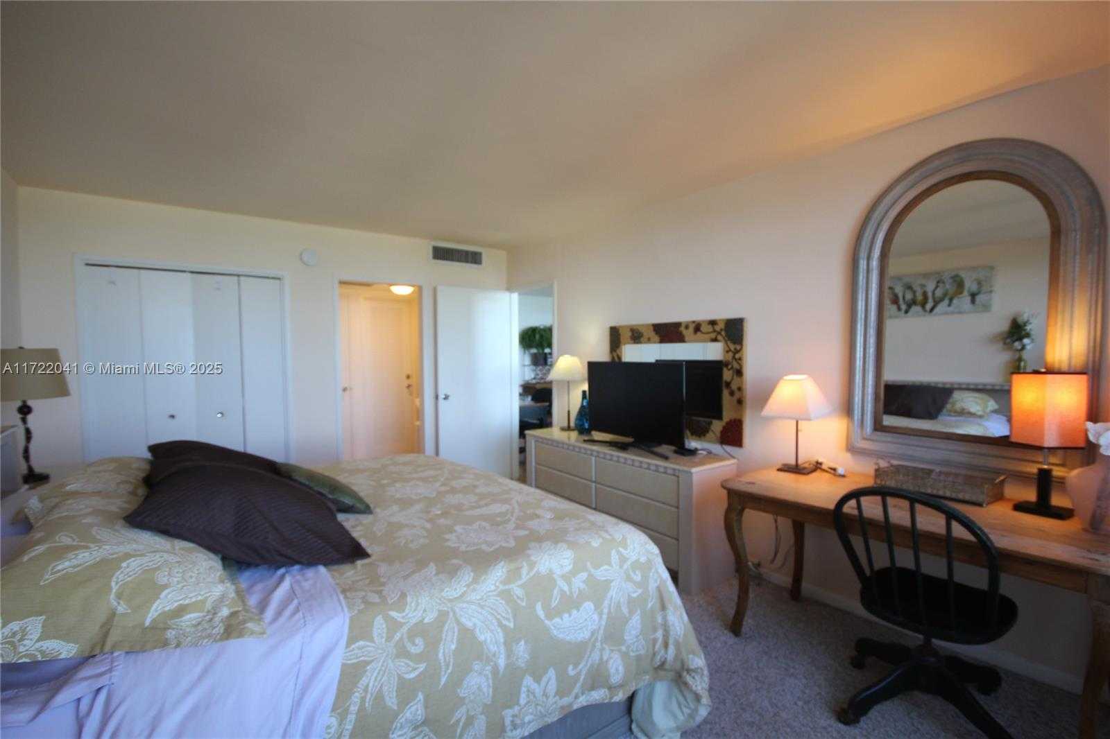 Small Image of 5151 COLLINS AVE #819, Miami Beach Number 18