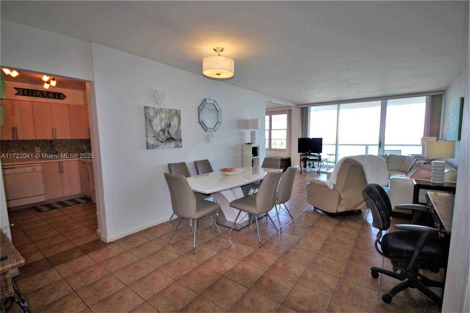 Small Image of 5151 COLLINS AVE #819, Miami Beach Number 5