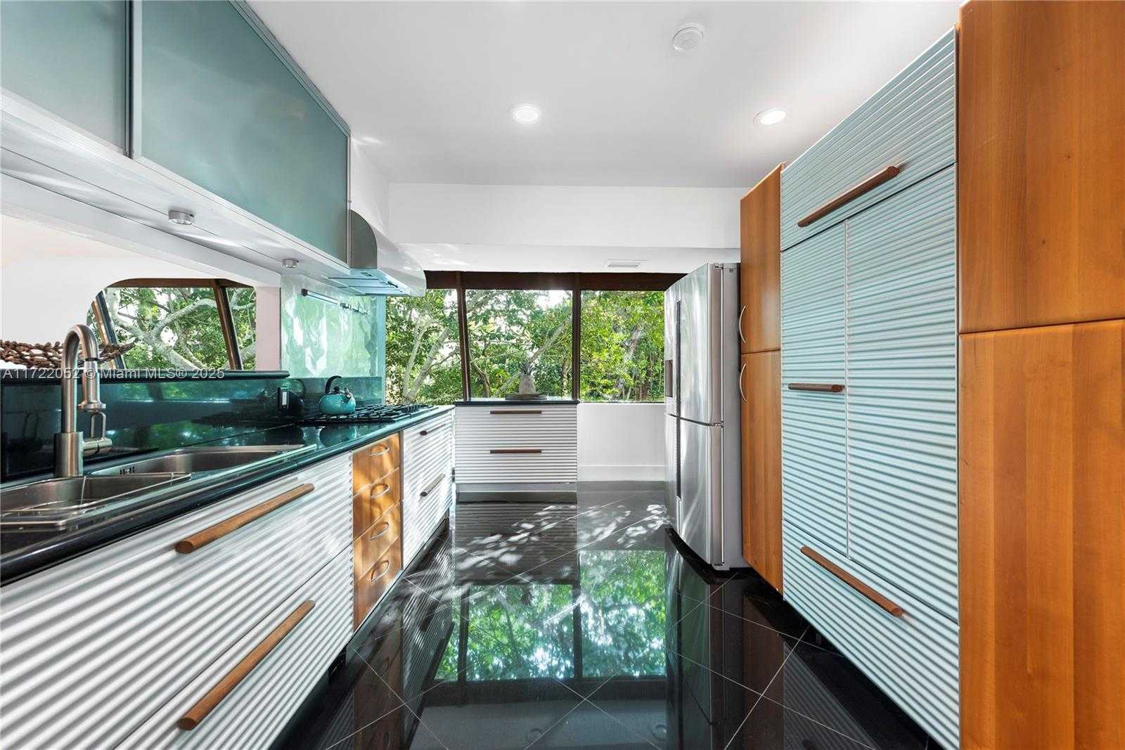 Small Image of 19860 NORTH EAST 24TH CT, Miami Number 13