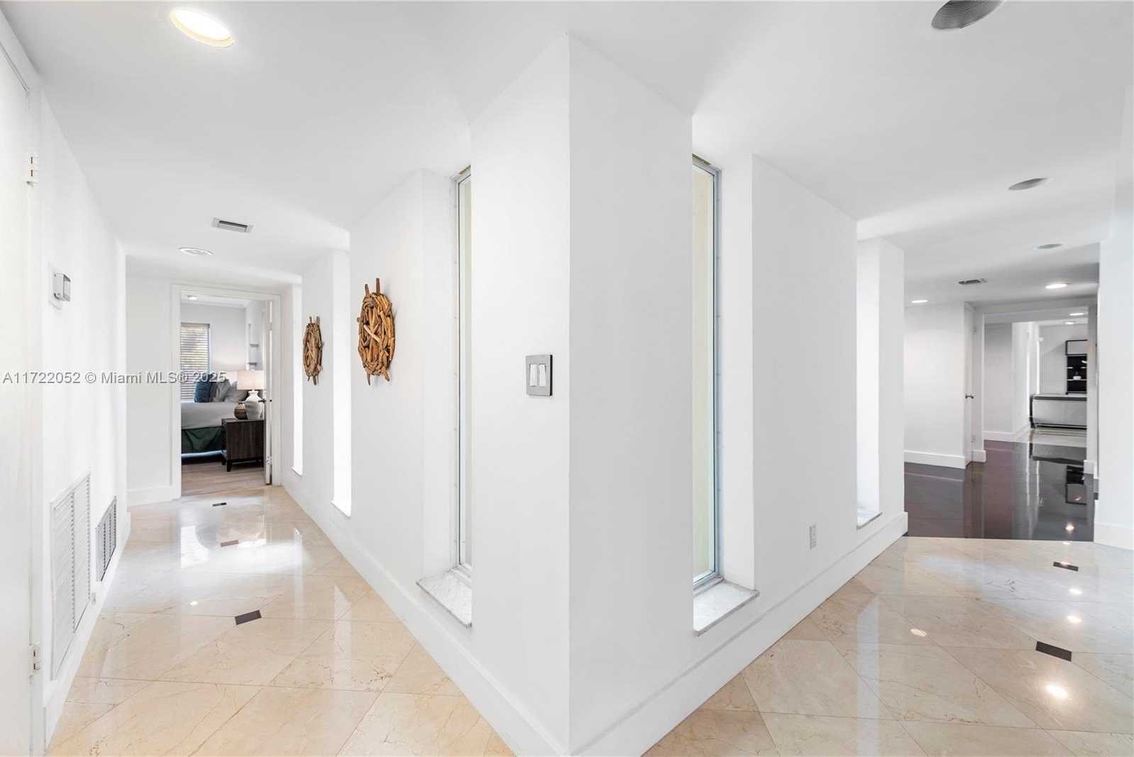 Small Image of 19860 NORTH EAST 24TH CT, Miami Number 15