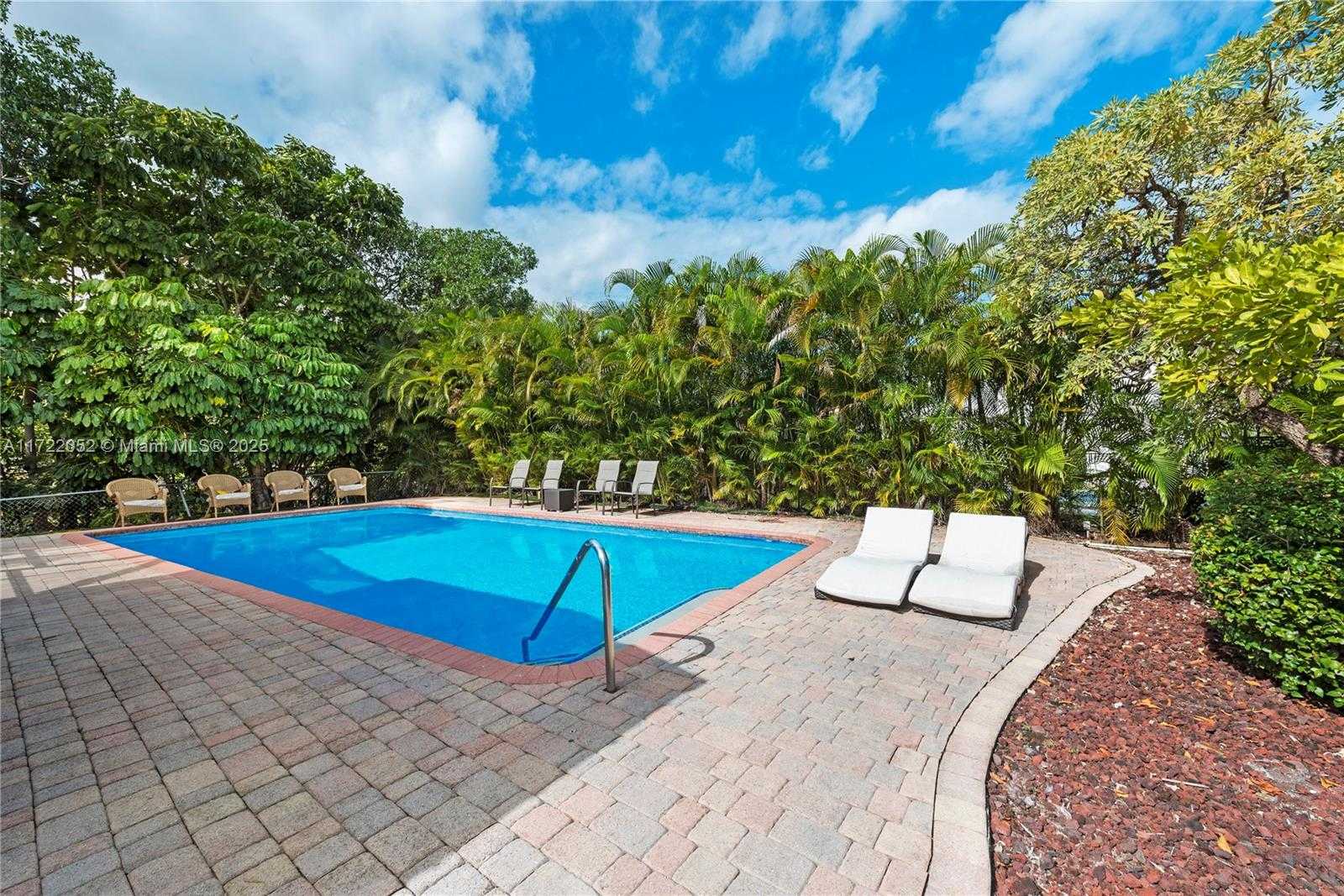 Small Image of 19860 NORTH EAST 24TH CT, Miami Number 31