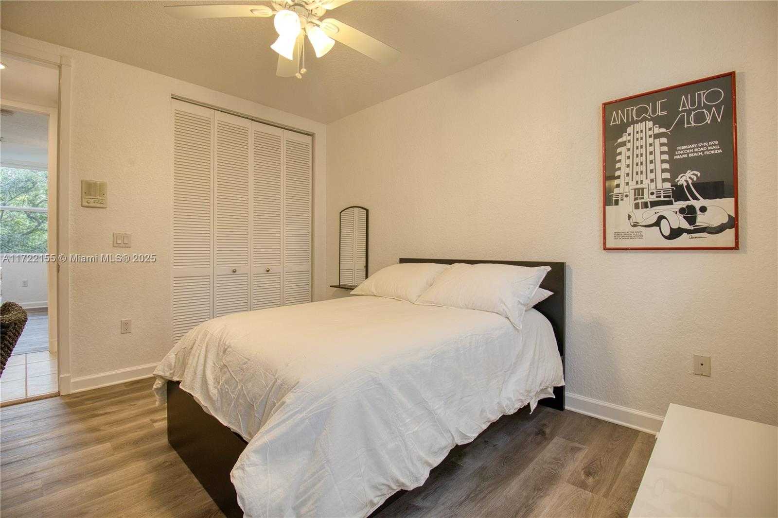 Small Image of 2200 LINCOLN AVE, Miami Number 23
