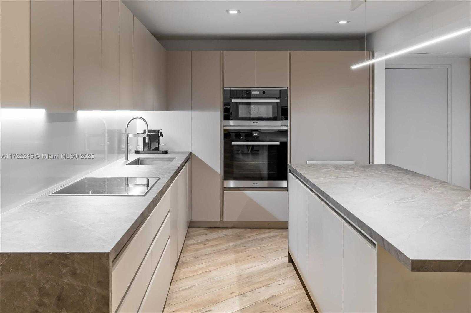 Small Image of 2301 COLLINS AVE #1432, Miami Beach Number 55