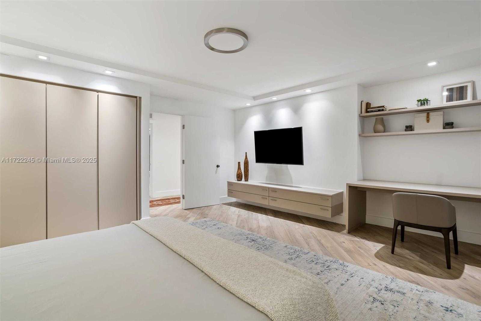 Small Image of 2301 COLLINS AVE #1432, Miami Beach Number 63