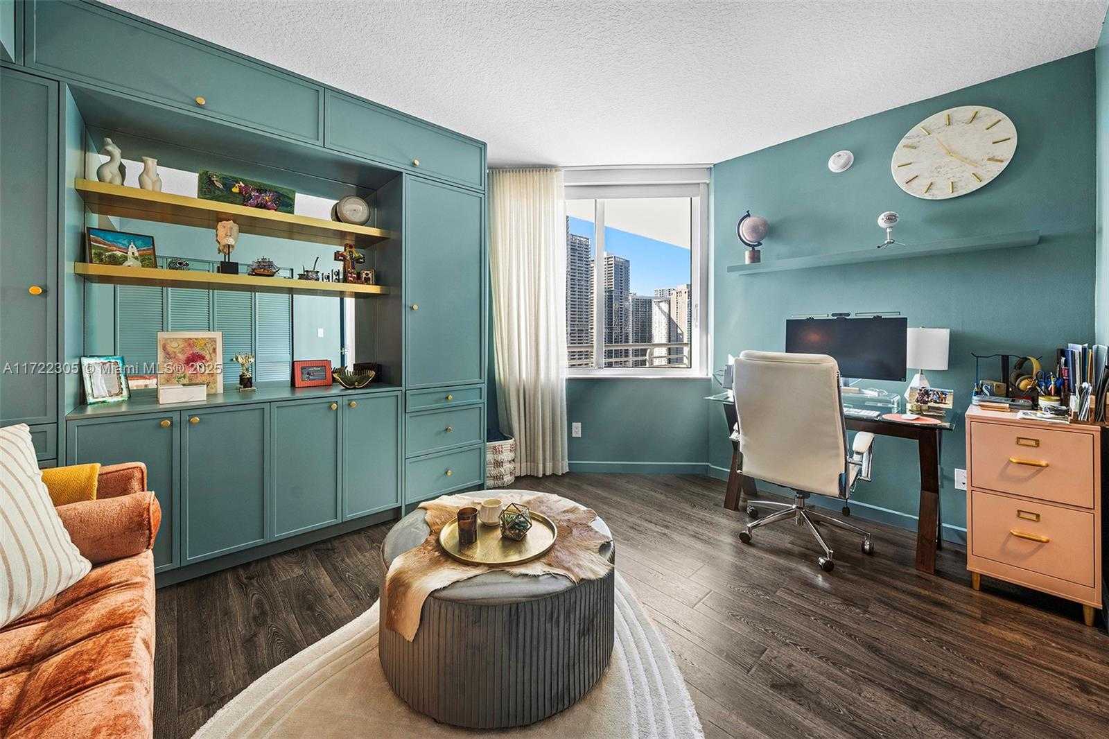 Small Image of 325 SOUTH BISCAYNE BLVD #2919, Miami Number 15