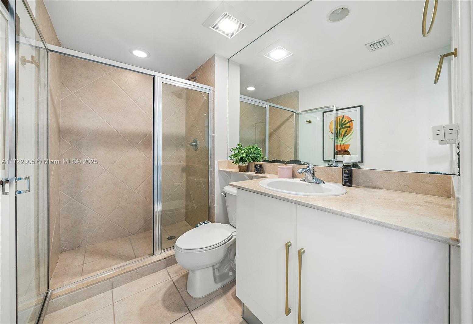 Small Image of 325 SOUTH BISCAYNE BLVD #2919, Miami Number 16