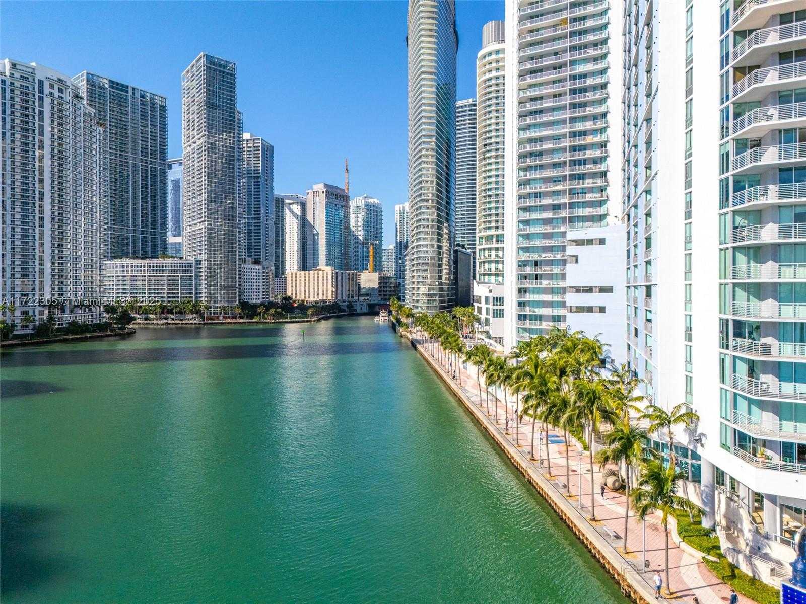 Small Image of 325 SOUTH BISCAYNE BLVD #2919, Miami Number 21