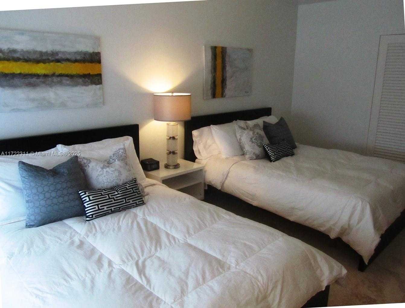 Small Image of 100 LINCOLN RD #302, Miami Beach Number 4