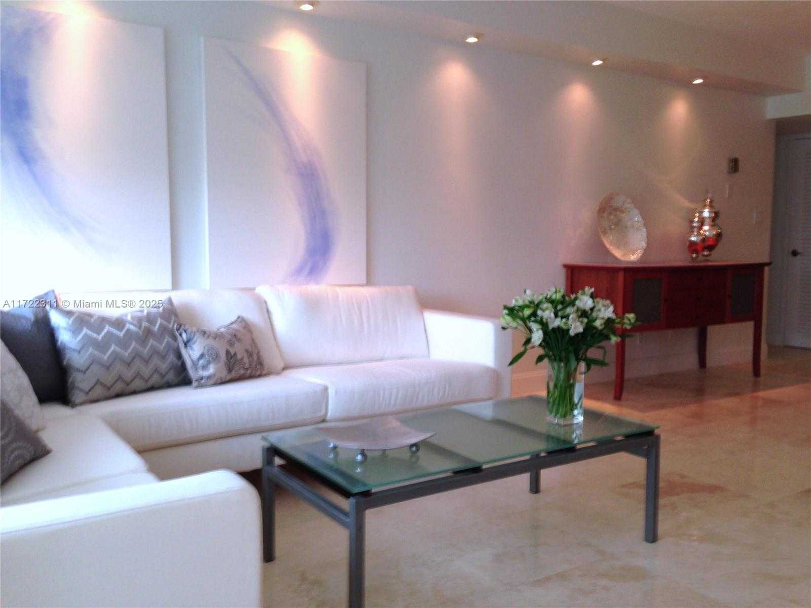 Small Image of 100 LINCOLN RD #302, Miami Beach Number 8