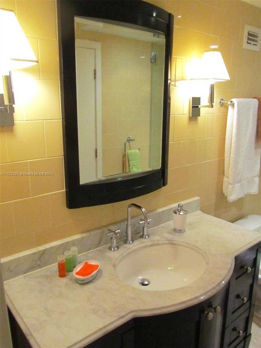 Small Image of 100 LINCOLN RD #444, Miami Beach Number 8