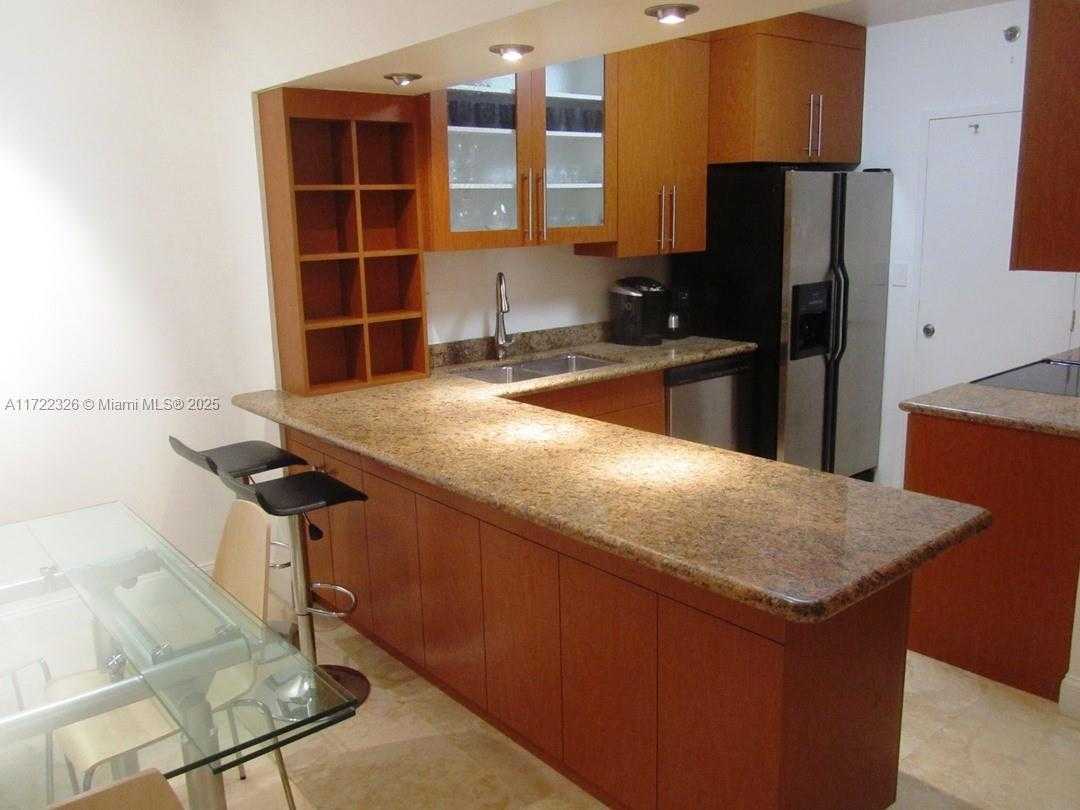 Small Image of 100 LINCOLN RD #847, Miami Beach Number 12