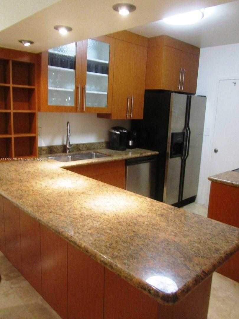 Small Image of 100 LINCOLN RD #847, Miami Beach Number 14