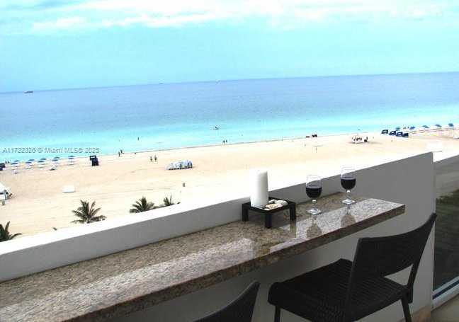 Small Image of 100 LINCOLN RD #847, Miami Beach Number 17