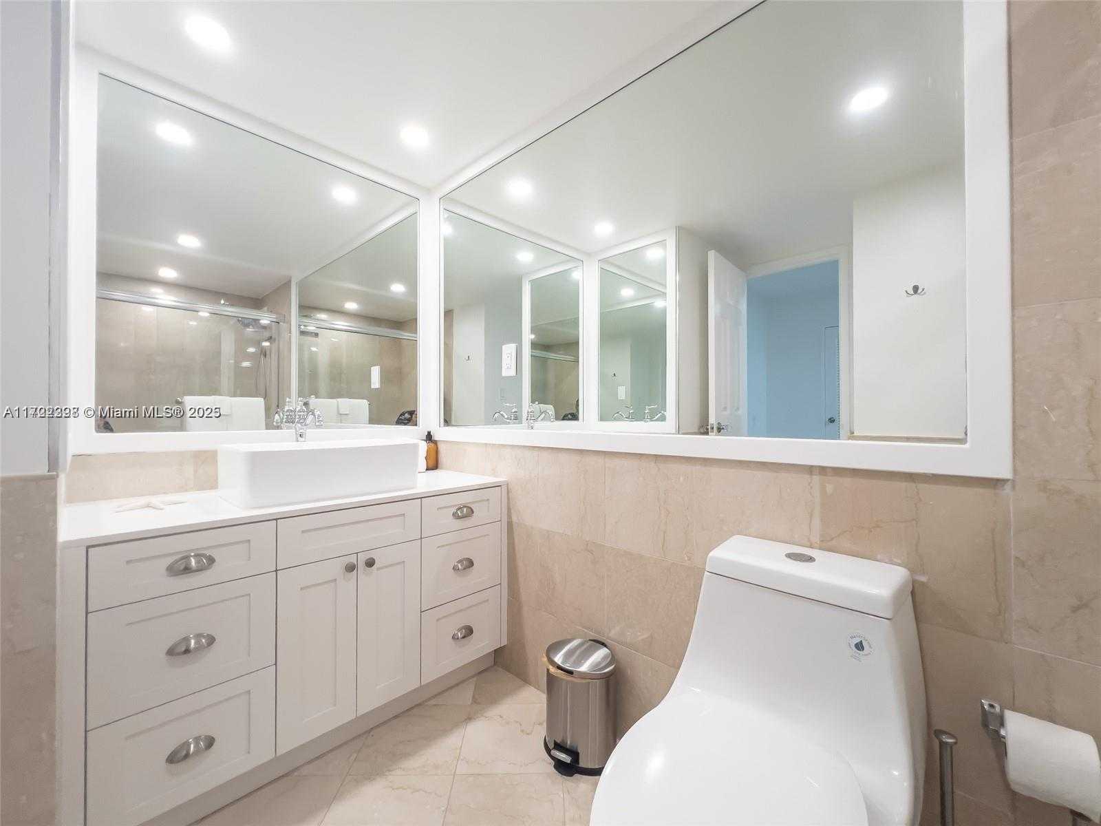 Small Image of 5161 COLLINS AVE #812, Miami Beach Number 13