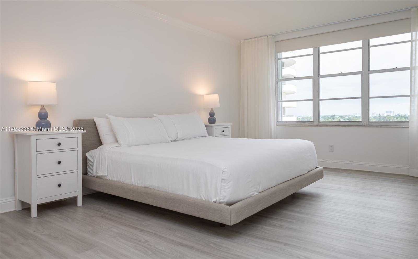 Small Image of 5161 COLLINS AVE #812, Miami Beach Number 21
