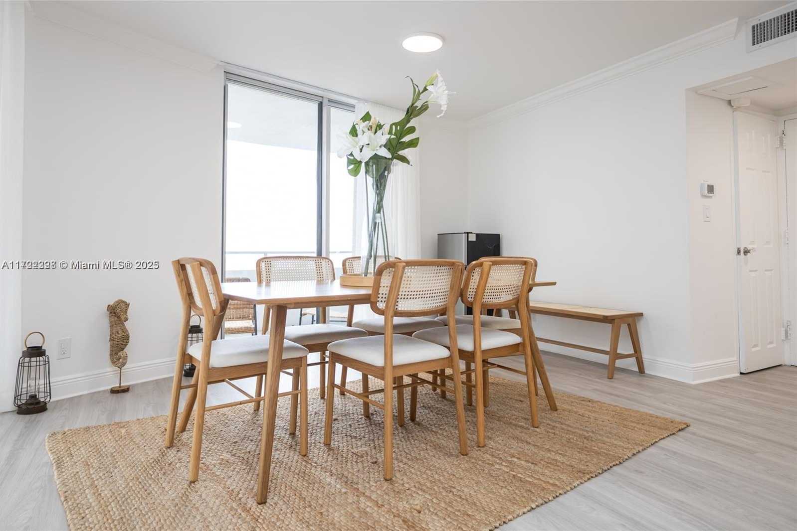 Small Image of 5161 COLLINS AVE #812, Miami Beach Number 23