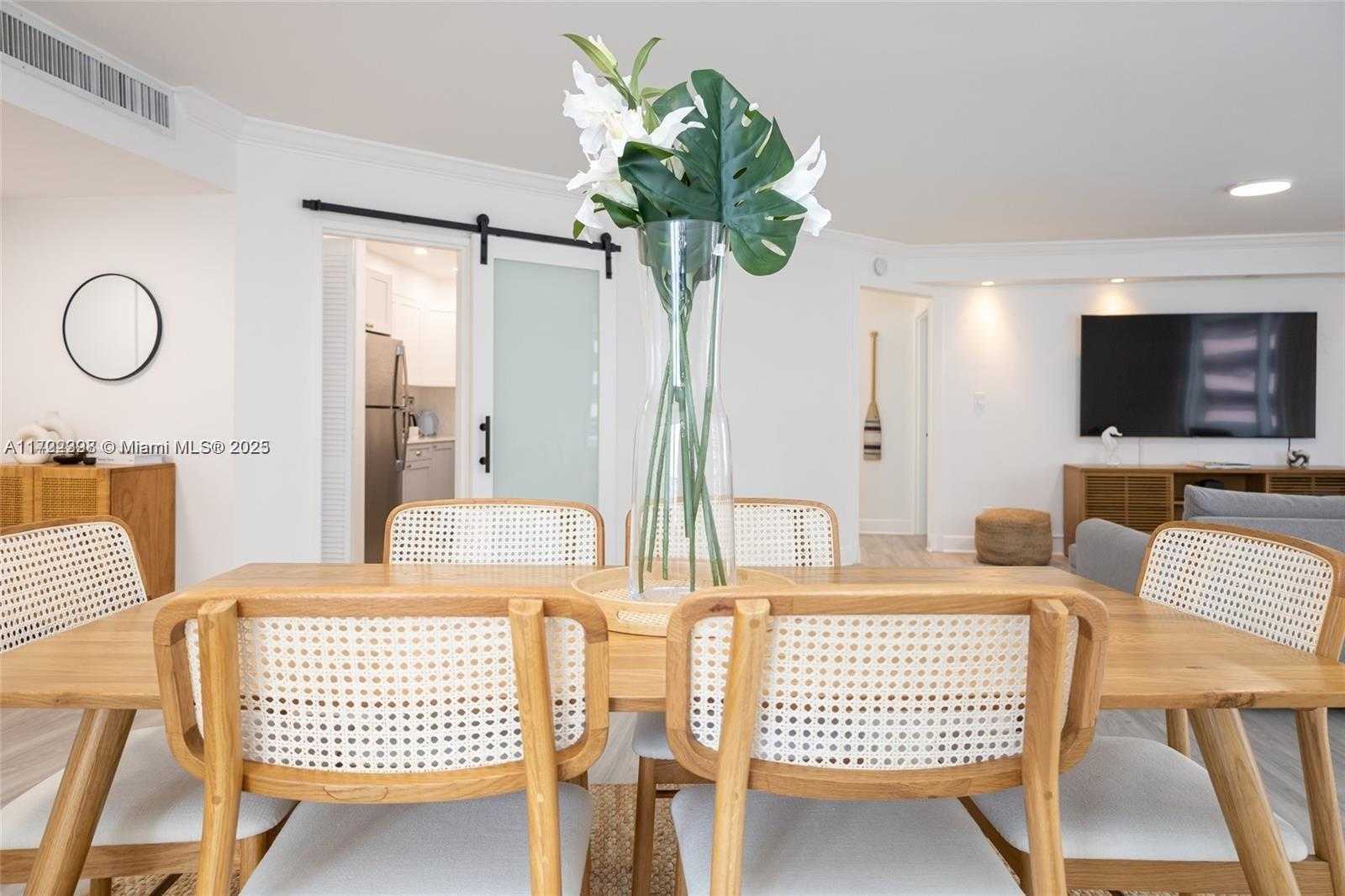 Small Image of 5161 COLLINS AVE #812, Miami Beach Number 27