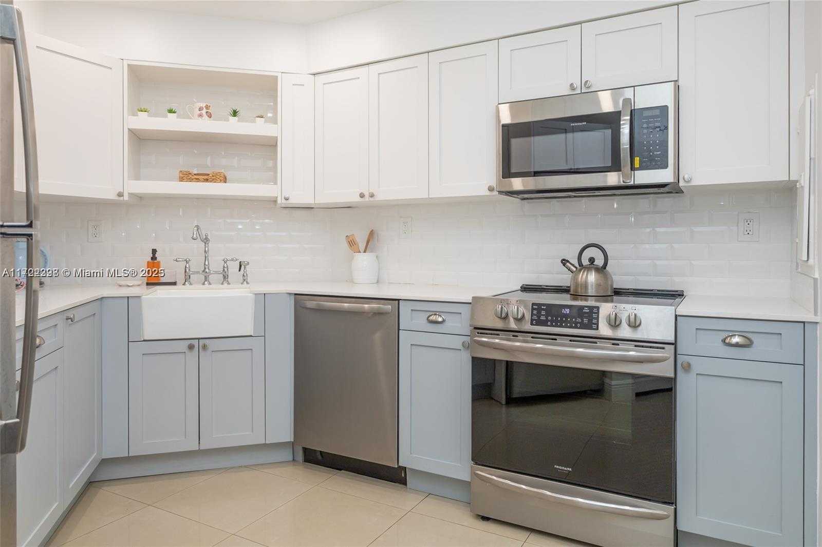 Small Image of 5161 COLLINS AVE #812, Miami Beach Number 30