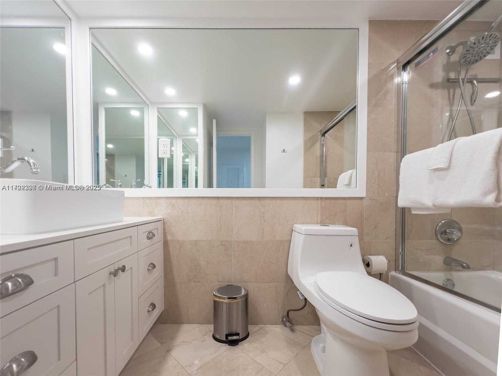 Small Image of 5161 COLLINS AVE #812, Miami Beach Number 8