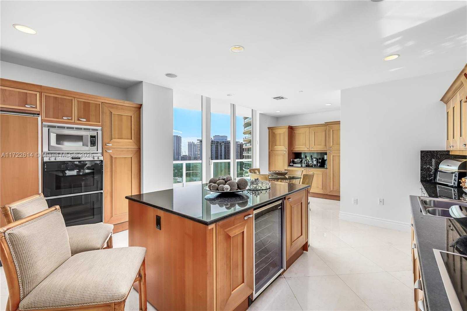 Small Image of 20155 NORTH EAST 38TH CT #2201, Aventura Number 11