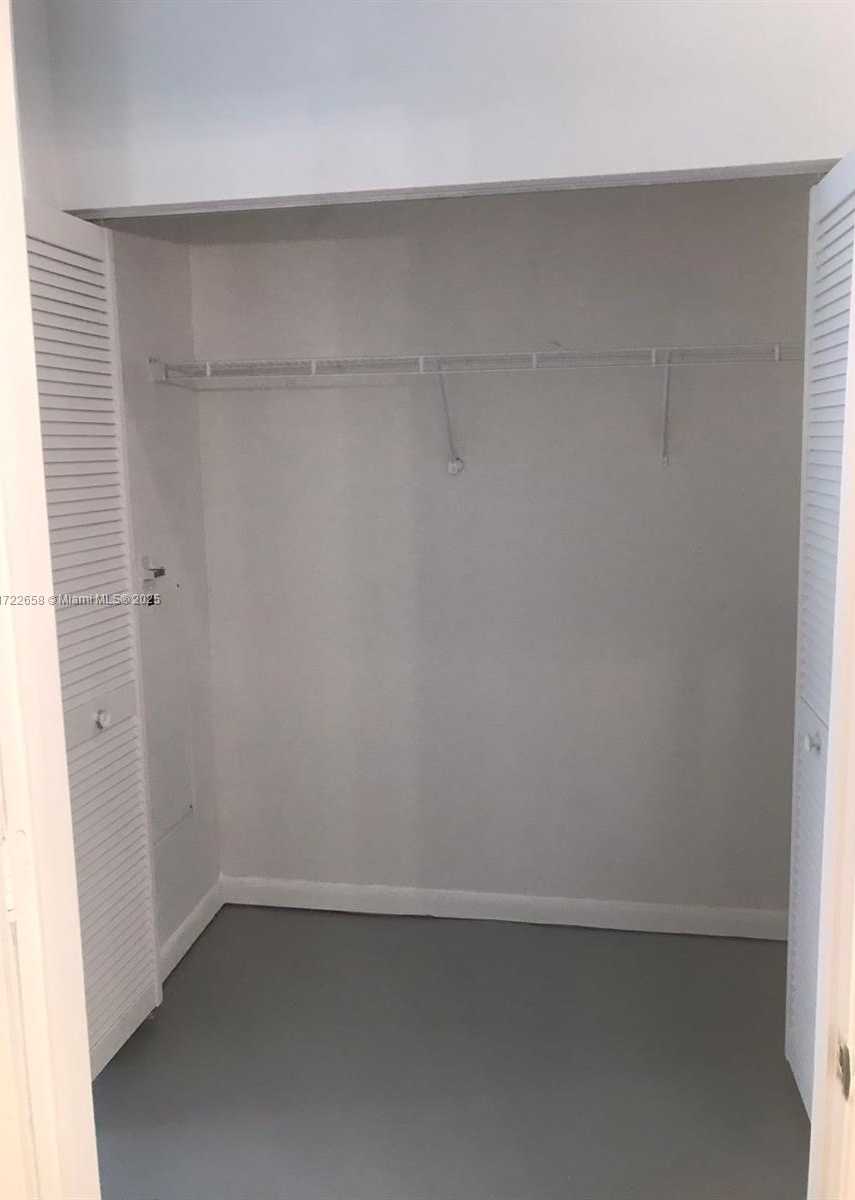 Small Image of 253 NORTH EAST 2ND ST #319, Miami Number 13