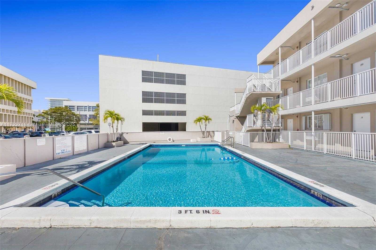 Small Image of 6580 SANTONA ST #A18, Coral Gables Number 21