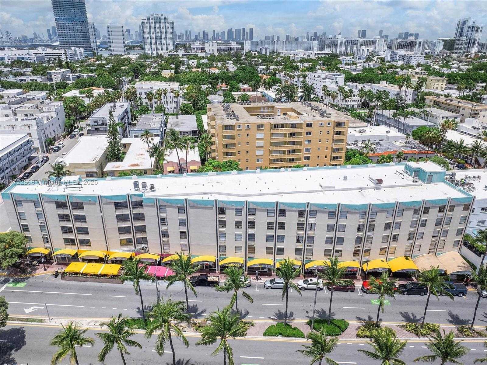 Small Image of 710 WASHINGTON AVE #315 (available July 31), Miami Beach Number 20