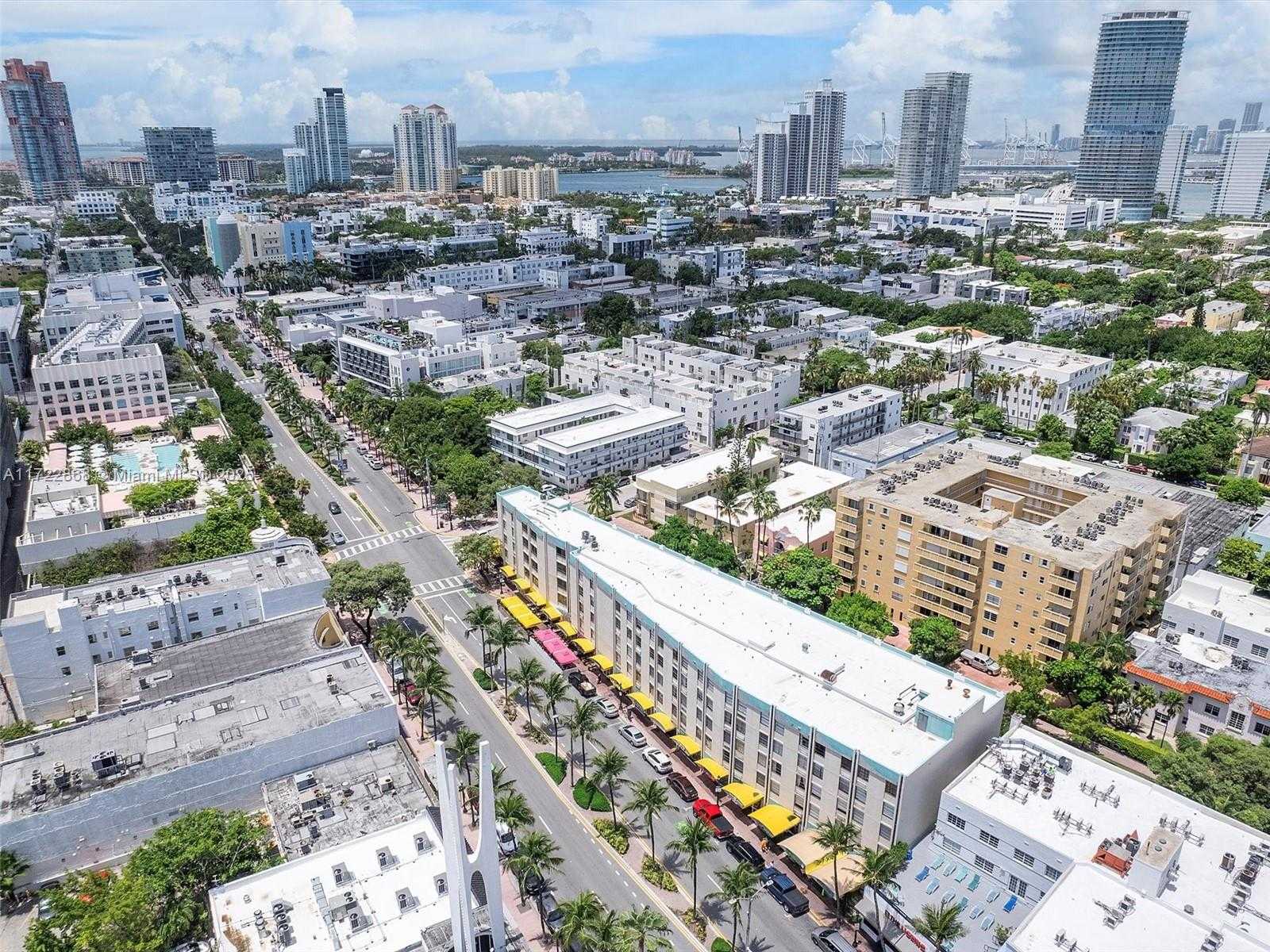 Small Image of 710 WASHINGTON AVE #315 (available July 31), Miami Beach Number 22