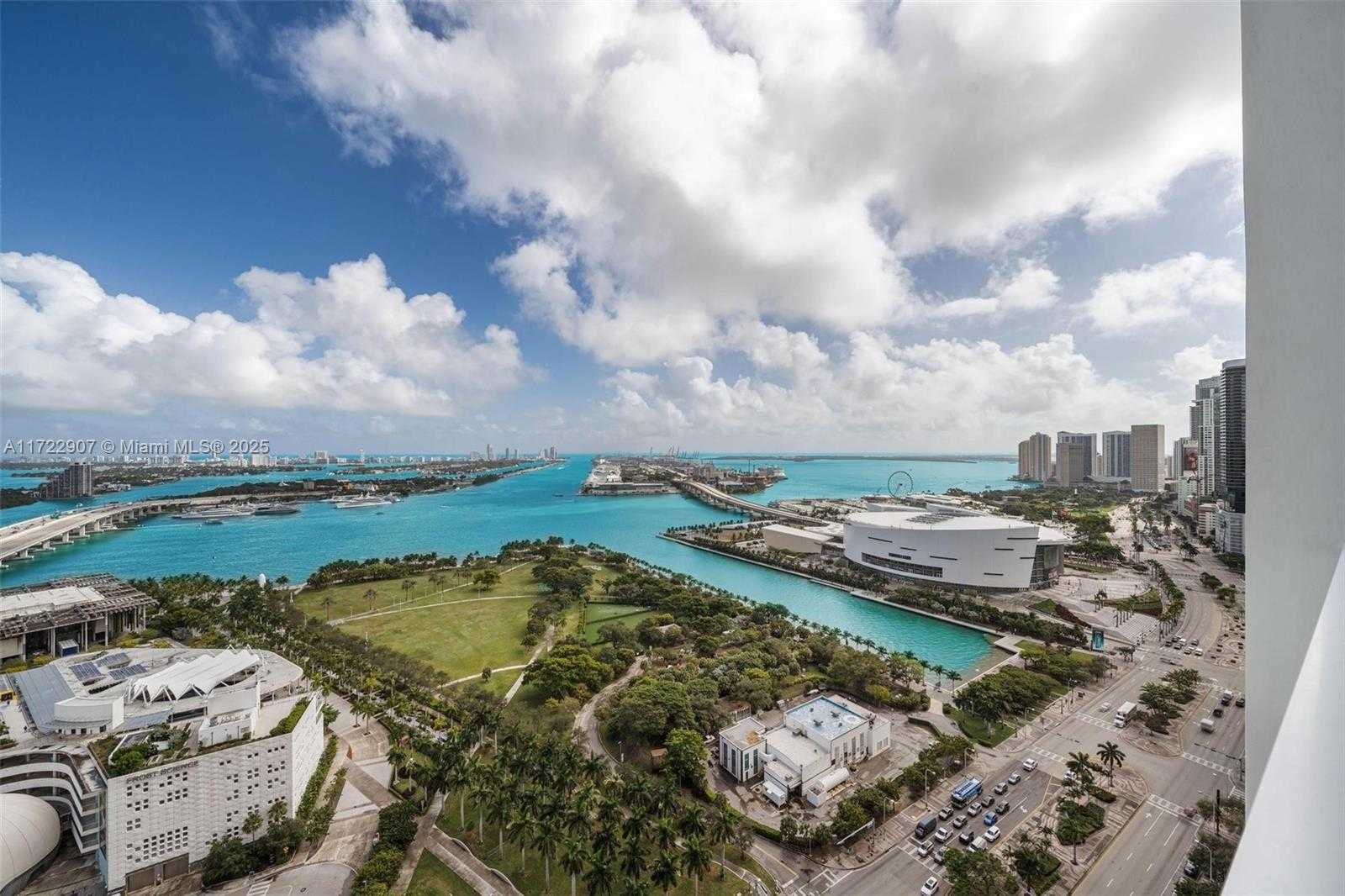 Small Image of 1040 BISCAYNE BLVD #2504, Miami Number 17