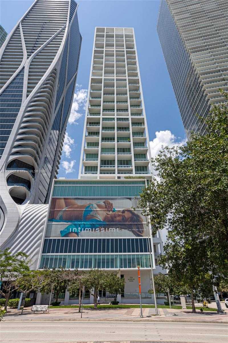 Small Image of 1040 BISCAYNE BLVD #2504, Miami Number 19