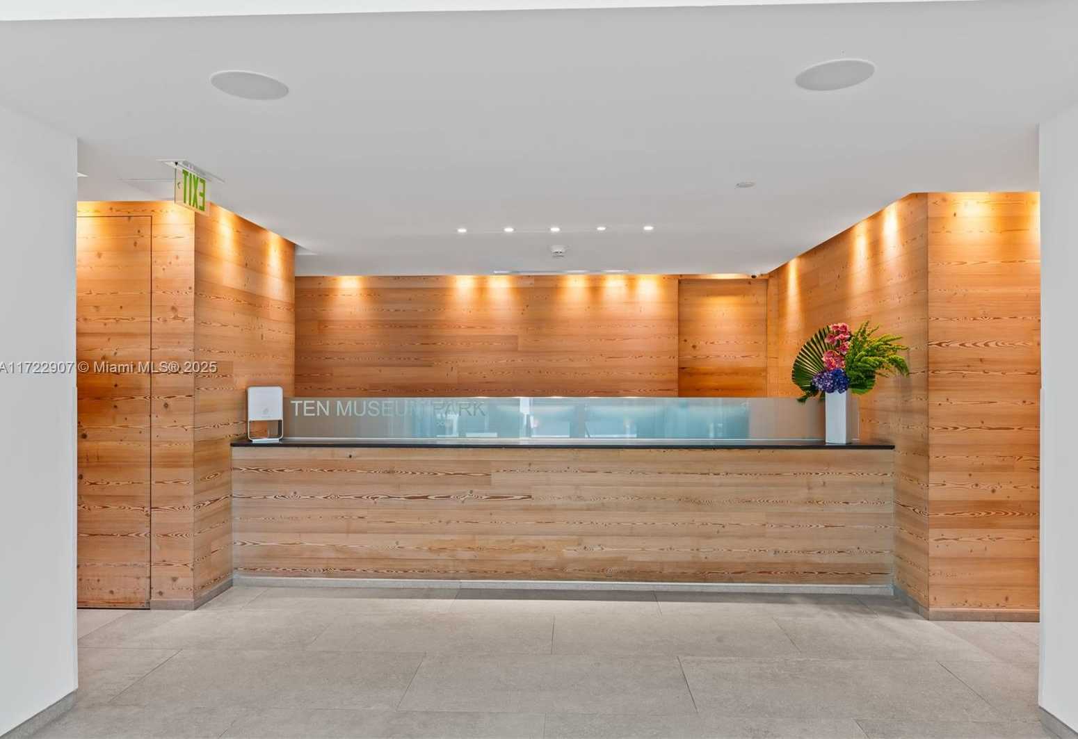 Small Image of 1040 BISCAYNE BLVD #2504, Miami Number 22