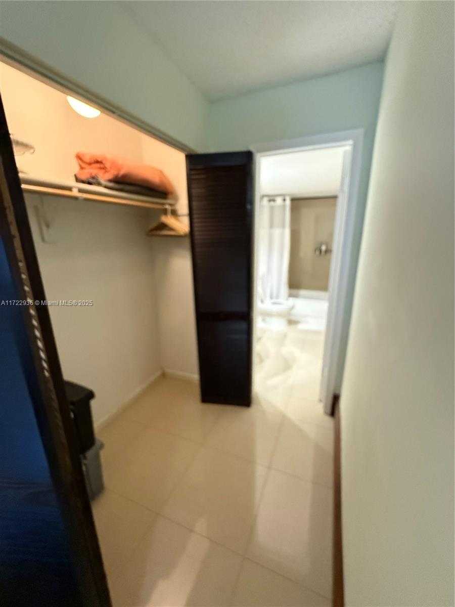Small Image of 200 178TH DR #605, Sunny Isles Beach Number 16