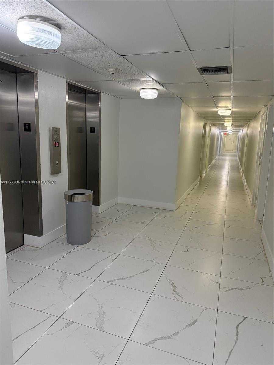 Small Image of 200 178TH DR #605, Sunny Isles Beach Number 20
