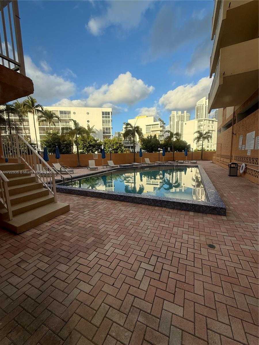 Small Image of 200 178TH DR #605, Sunny Isles Beach Number 22