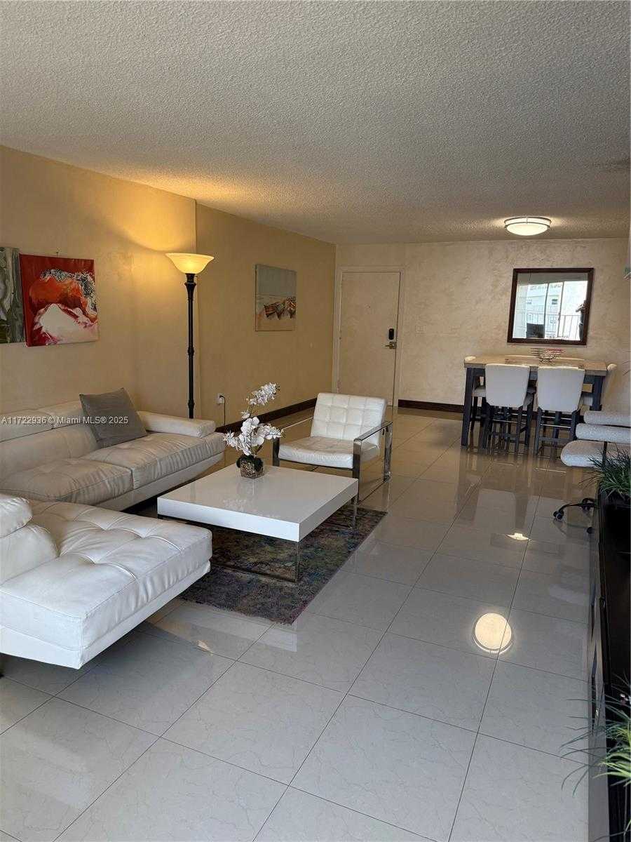 Small Image of 200 178TH DR #605, Sunny Isles Beach Number 4