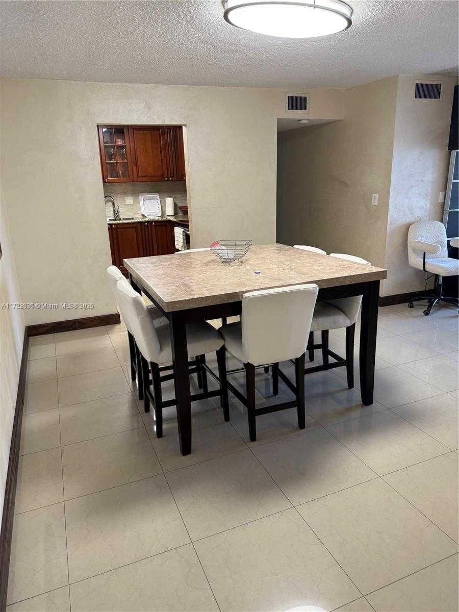 Small Image of 200 178TH DR #605, Sunny Isles Beach Number 7