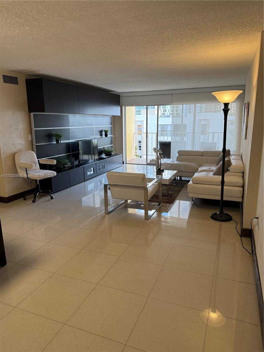 Small Image of 200 178TH DR #605, Sunny Isles Beach Number 9