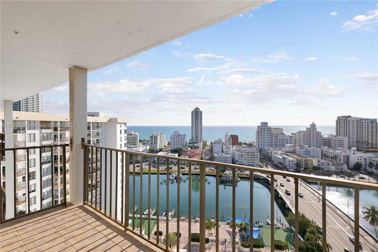 Small Image of 4101 PINE TREE DR #1823, Miami Beach Number 24