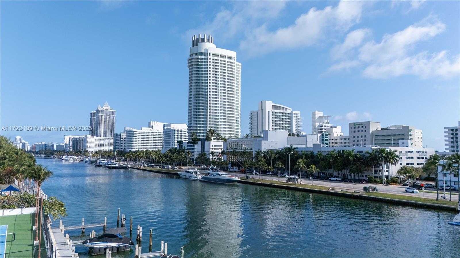 Small Image of 4101 PINE TREE DR #1823, Miami Beach Number 28