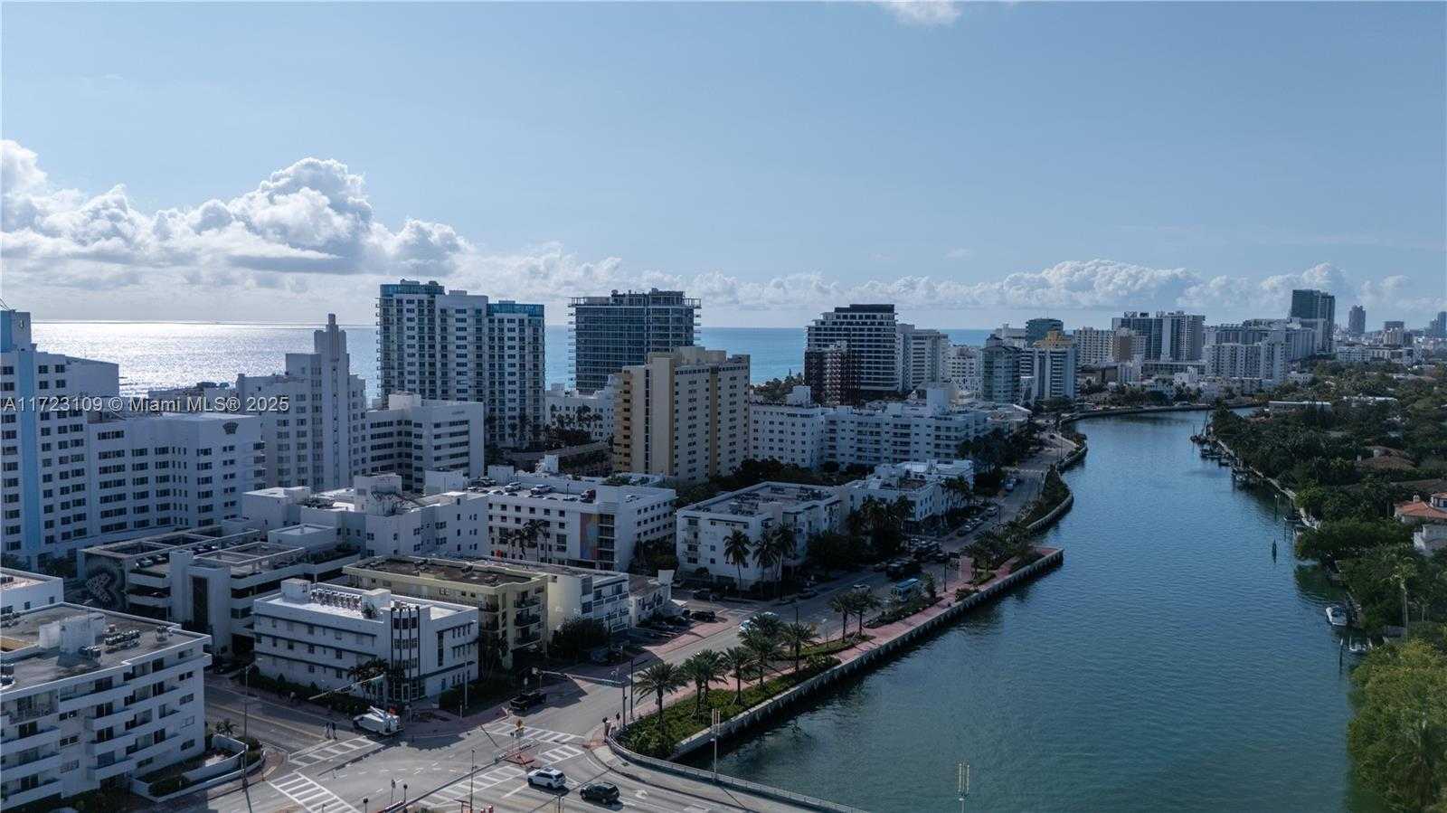 Small Image of 4101 PINE TREE DR #1823, Miami Beach Number 30