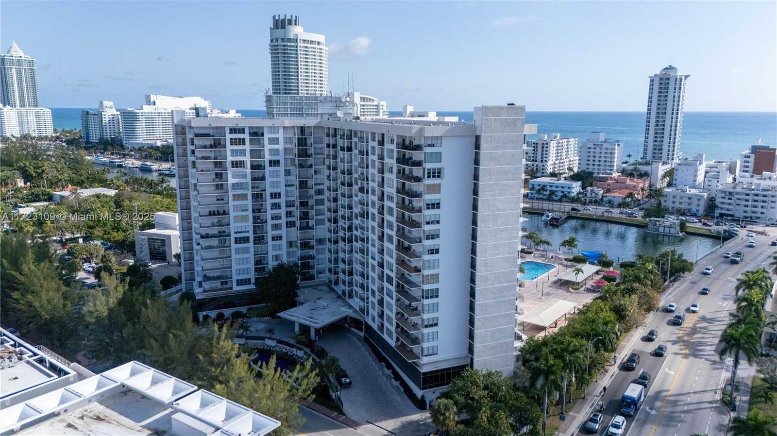 Small Image of 4101 PINE TREE DR #1823, Miami Beach Number 33