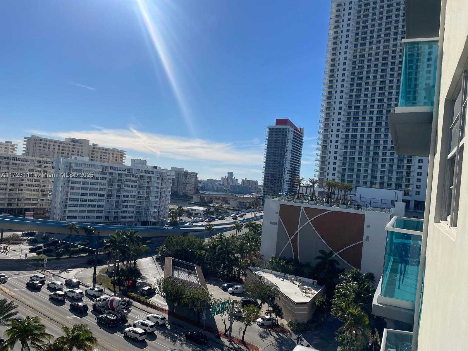 Small Image of 4001 SOUTH OCEAN DR #10D, Hollywood Number 4